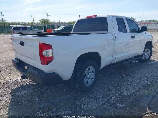 5TFUM5F18KX081858 Toyota Tundra Sr 4.6l V8