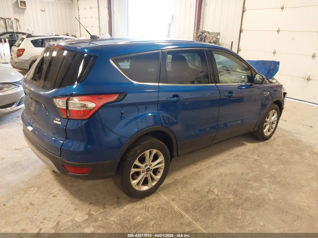 1FMCU0GD7HUD27117 Ford ESCAPE SE