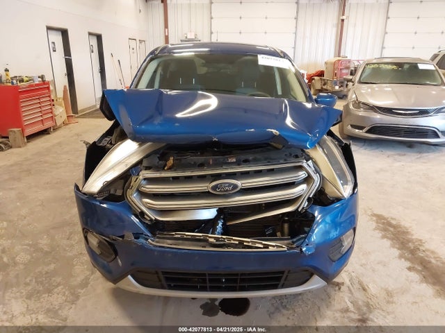 1FMCU0GD7HUD27117 Ford ESCAPE SE