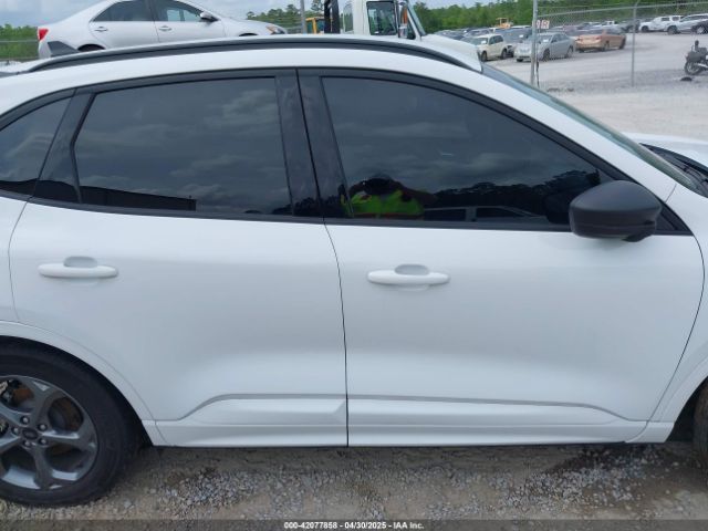 1FMCU0MZ7PUB42029 Ford Escape St-line