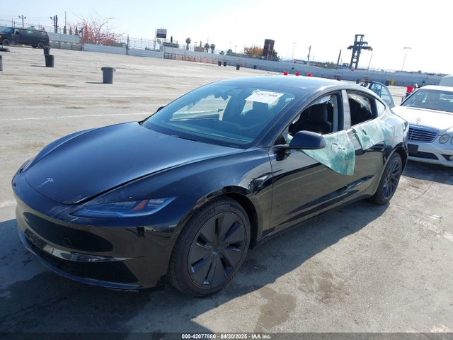 Tesla 2024 2024 5YJ3E1EA7RF861745 Image 2