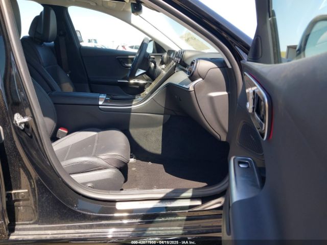 W1KAF4HB4NR011074 Mercedes-Benz C 300 4matic