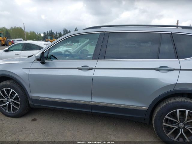 3VV3B7AX0MM008809 Volkswagen Tiguan 2.0t Se/2.0t Se R-line Black/2.0t Sel