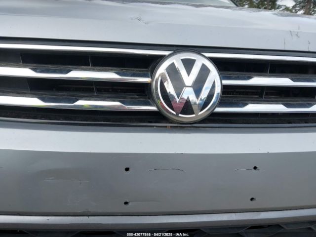 3VV3B7AX0MM008809 Volkswagen Tiguan 2.0t Se/2.0t Se R-line Black/2.0t Sel