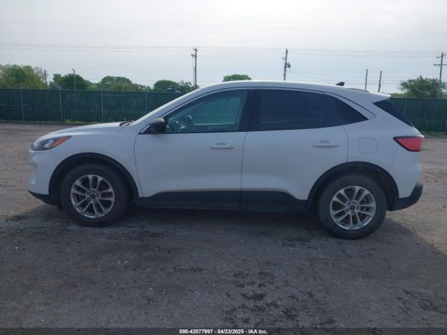 1FMCU0G66NUB01020 Ford ESCAPE SE