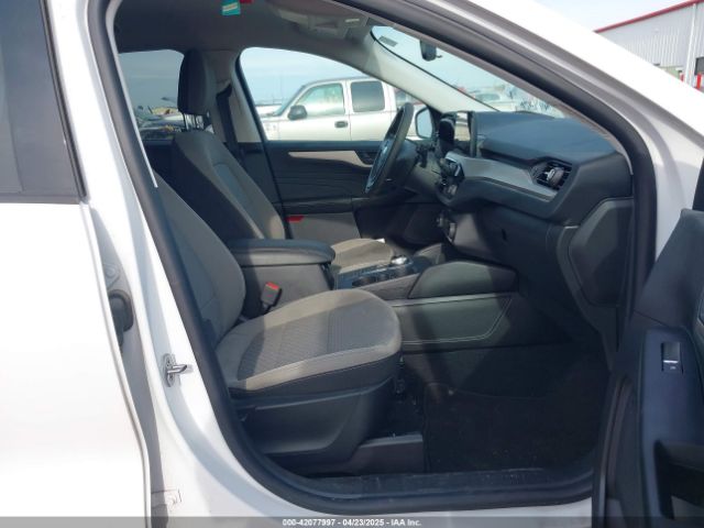 1FMCU0G66NUB01020 Ford ESCAPE SE