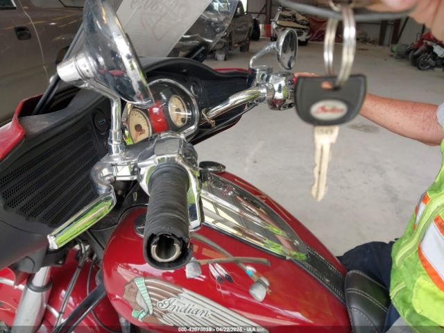 2014 INDIAN MOTORCYCLE CO. CHIEFTAIN 56KTCAAA2E3312354 Photo 10