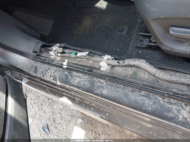 4T1F11AK0MU557031 Toyota CAMRY XLE