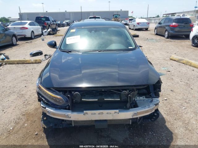 1HGCV1F48NA000037 Honda Accord Sport Special Edition