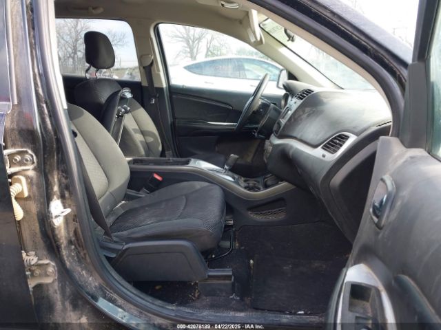 3C4PDCAB5JT344562 Dodge JOURNEY SE