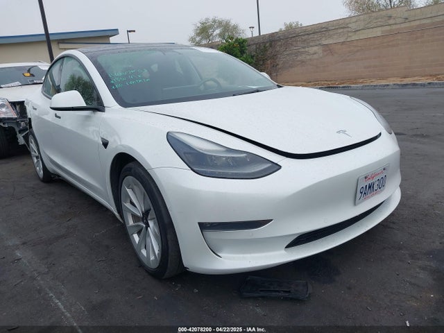 2022 TESLA MODEL 3 5YJ3E1EB8NF195708 Photo 0