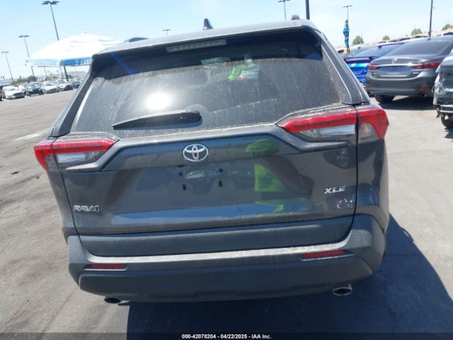 2T3C1RFV0MC157984 Toyota Rav4 Xle Premium