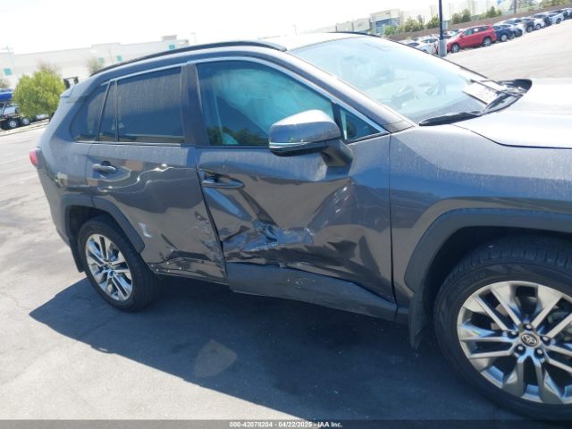 2T3C1RFV0MC157984 Toyota Rav4 Xle Premium