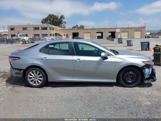 4T1C11AK1LU901886 Toyota CAMRY LE