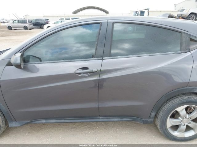 3CZRU5H30GM755397 Honda HR-V LX
