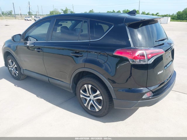 Toyota 2ar-fe 2018 2T3ZFREV5JW498143 Image 3
