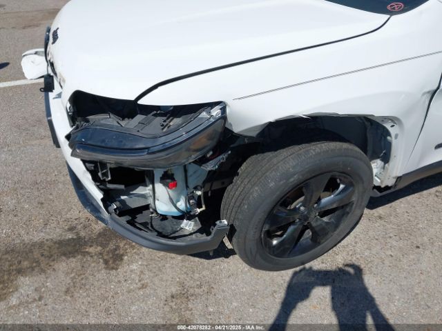 1C4PJMLB7KD394026 Jeep Cherokee Altitude 4x4