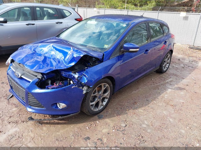 1FADP3K2XEL337834 Ford FOCUS SE