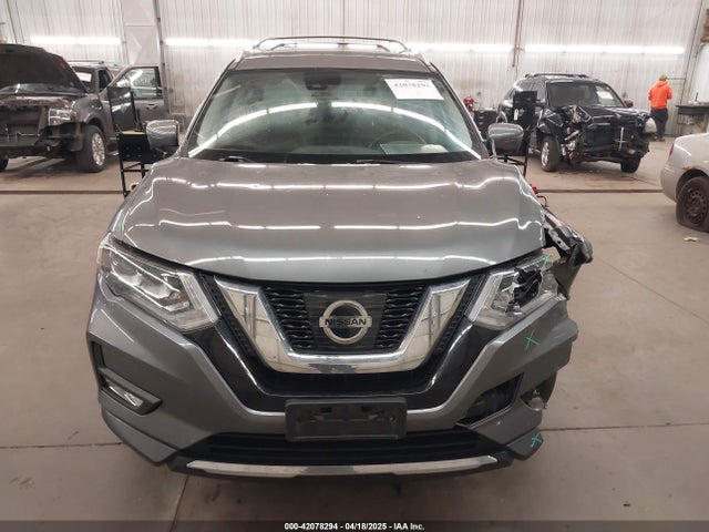 JN8AT2MV4HW016101 Nissan Rogue Sl
