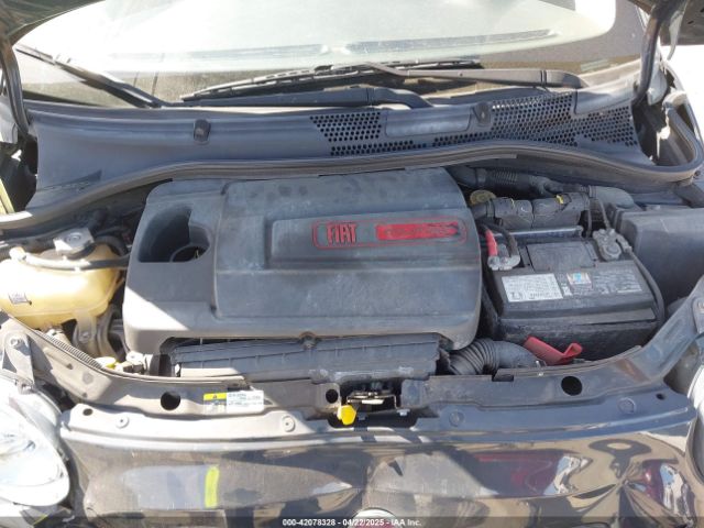 2017 FIAT 500 3C3CFFKRXHT600909 Photo 9