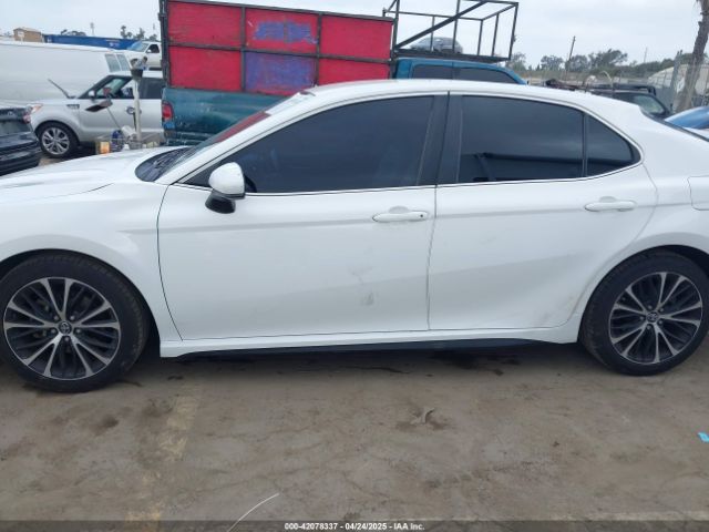 4T1B11HK4JU658105 Toyota CAMRY SE