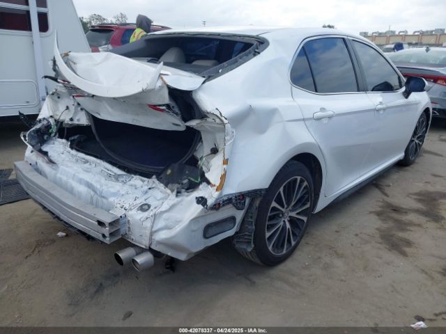 4T1B11HK4JU658105 Toyota CAMRY SE