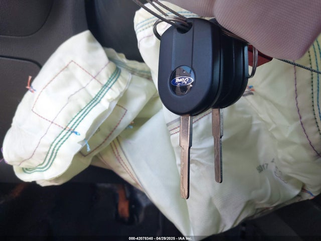 1FMCU9GX0GUA50193 Ford ESCAPE SE