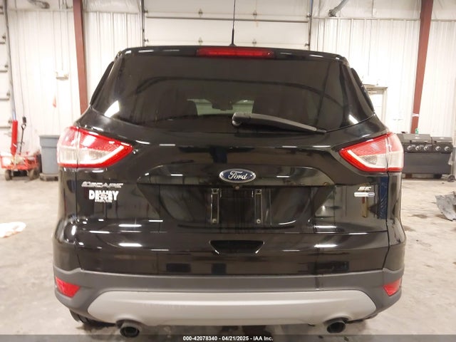 1FMCU9GX0GUA50193 Ford ESCAPE SE