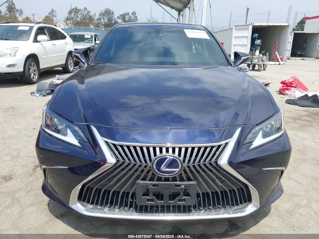 58AD21B10LU007636 Lexus ES 300H