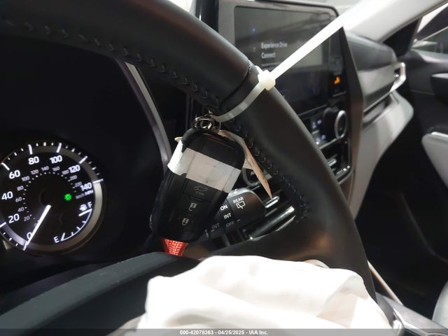5TDKDRBH2PS526769 Toyota Highlander Xle