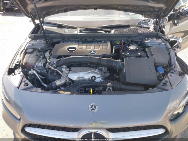 W1K3G4EB7NJ363798 Mercedes-Benz A 220