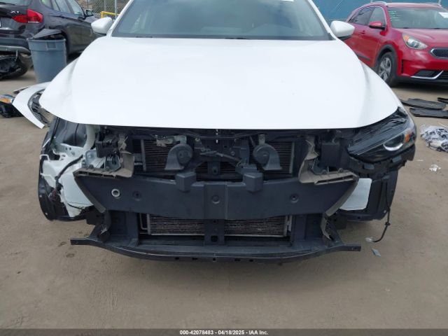 JM1BPALL3M1309705 Mazda Mazda3 Preferred