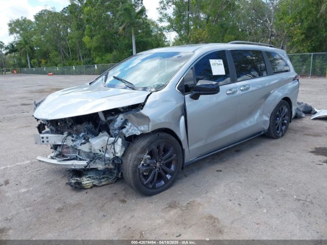 5TDDRKEC4RS186108 Toyota Sienna Xse