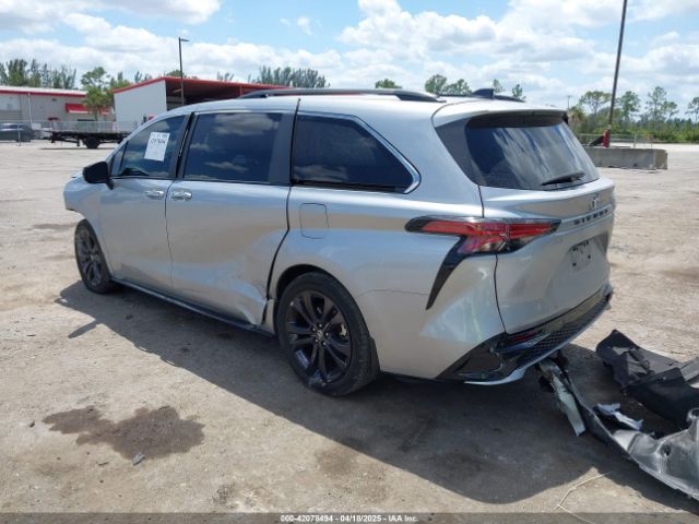 5TDDRKEC4RS186108 Toyota Sienna Xse