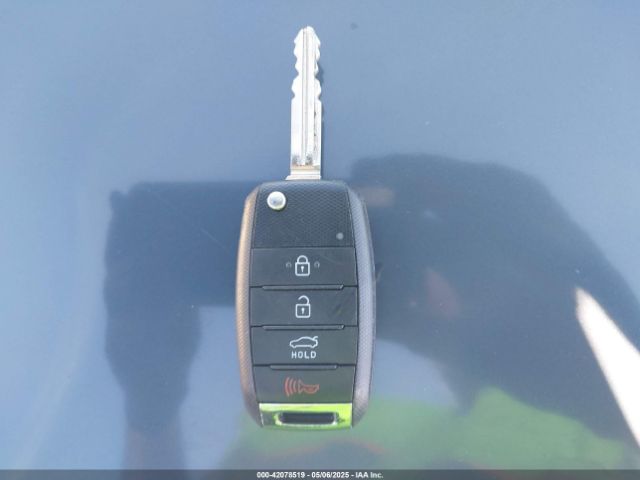 KNAFK4A6XG5574307 KIA FORTE LX