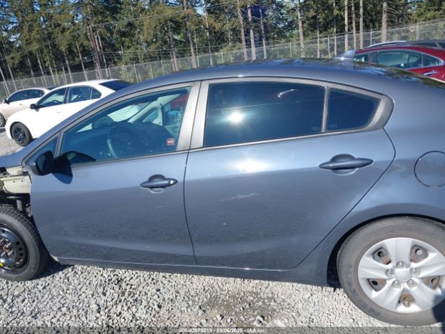 KNAFK4A6XG5574307 KIA FORTE LX