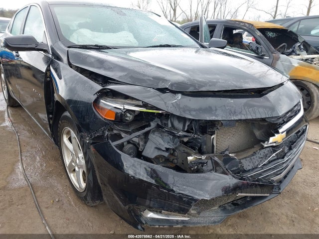 1G1ZB5STXJF242081 Chevrolet Malibu 1ls