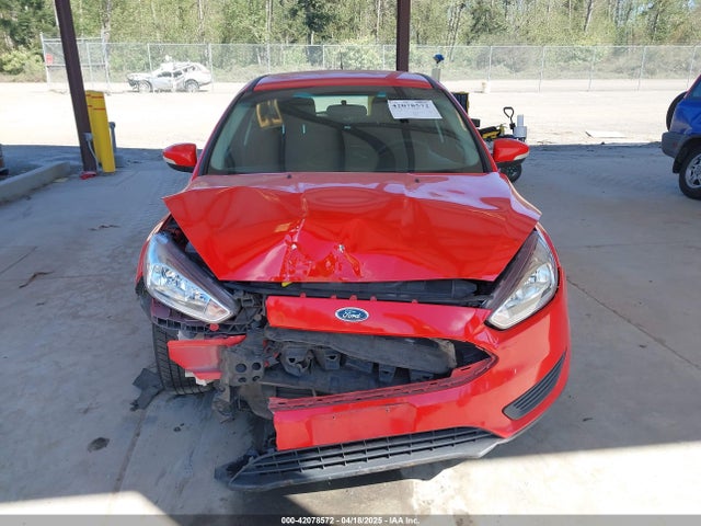 1FADP3K25FL294442 Ford FOCUS SE
