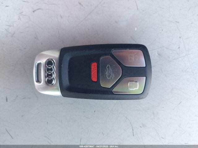 WA1CNAFY2J2225747 Audi Q5 2.0t Premium/2.0t Tech Premium
