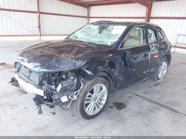WA1CNAFY2J2225747 Audi Q5 2.0t Premium/2.0t Tech Premium