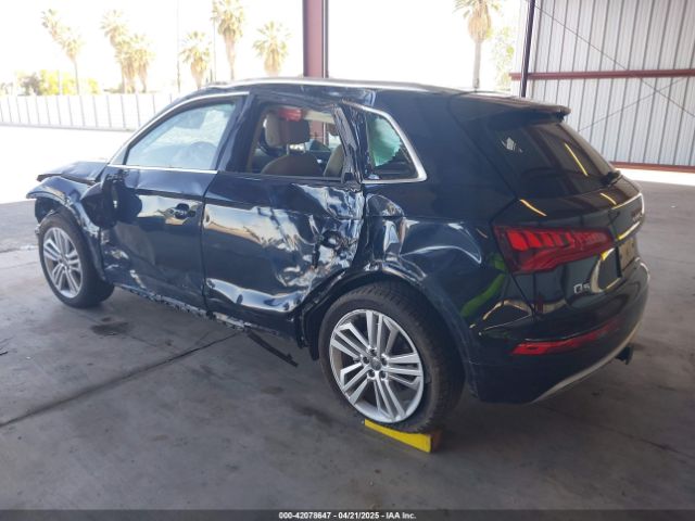 WA1CNAFY2J2225747 Audi Q5 2.0t Premium/2.0t Tech Premium