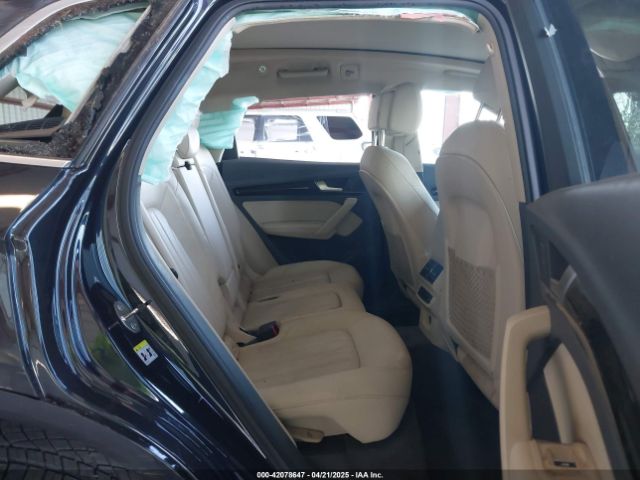WA1CNAFY2J2225747 Audi Q5 2.0t Premium/2.0t Tech Premium