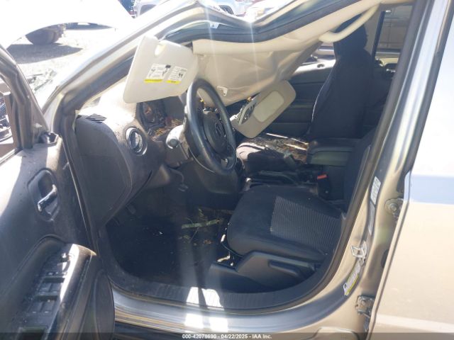 1C4NJPFA2GD792442 Jeep Patriot Latitude