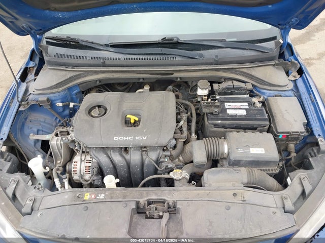 5NPD84LF1JH215814 Hyundai ELANTRA SEL
