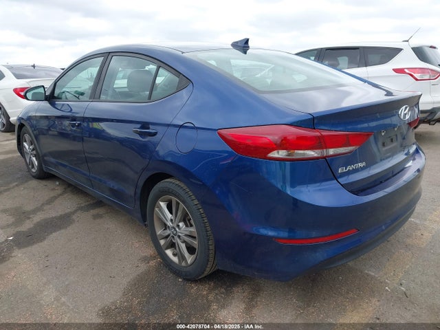 5NPD84LF1JH215814 Hyundai ELANTRA SEL