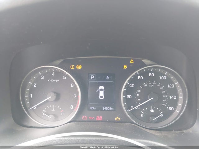 5NPD84LF1JH215814 Hyundai ELANTRA SEL