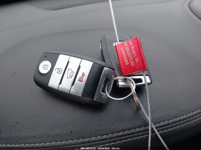 KNDJX3A51F7184750 KIA Soul !