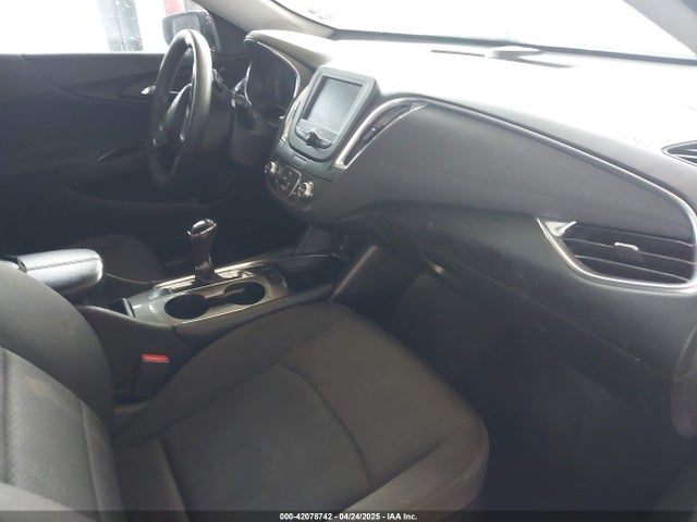 1G1ZE5ST1HF150939 Chevrolet MALIBU 1LT