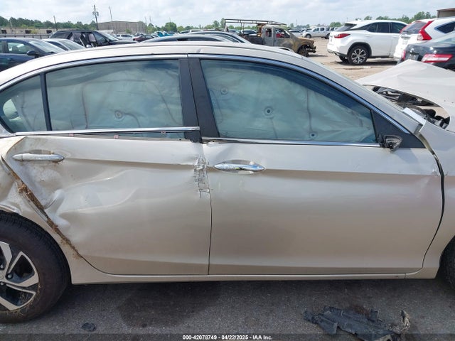 1HGCR2F30GA084147 Honda ACCORD LX