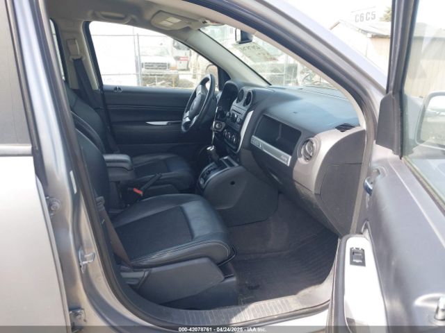 1C4NJDEB5HD190922 Jeep Compass Latitude 4x4